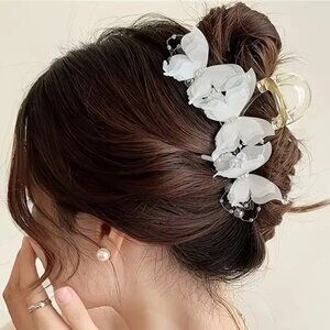 BUTTERFLY HAIRCLIP in White